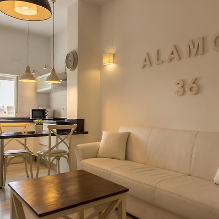 Urbe10 Alamos 36 Apartment Malaga Bagian luar foto