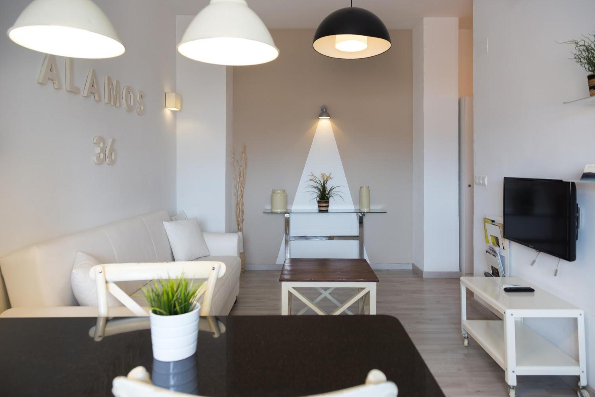 Urbe10 Alamos 36 Apartment Malaga Bagian luar foto
